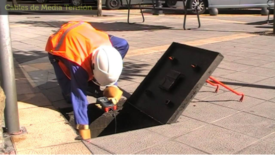 <a href='http://fsaowin.com/Cpzx/dianlanceshiyi/ariadnaic1g.html'>電纜識別儀</a>