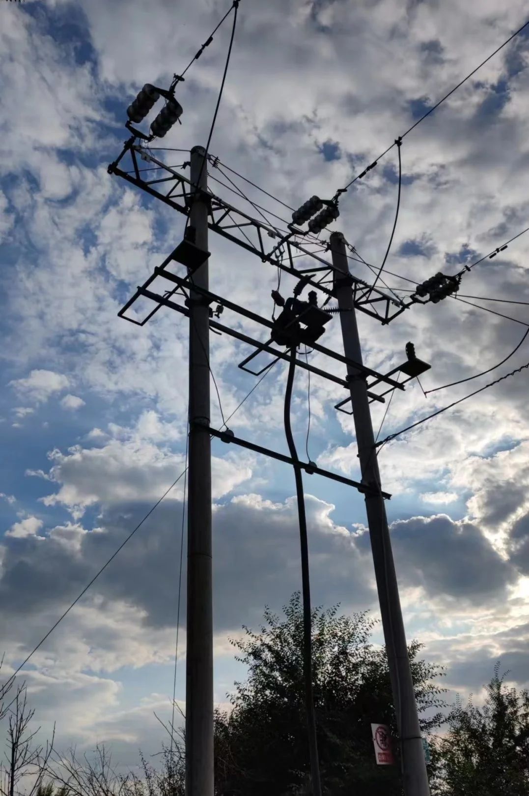 康高特Ronaldo高能量<a href='http://fsaowin.com/Ppzq/ersted.html'>電纜故障定位儀</a> 現(xiàn)場(chǎng)準(zhǔn)確檢測(cè)35kv電纜故障點(diǎn)