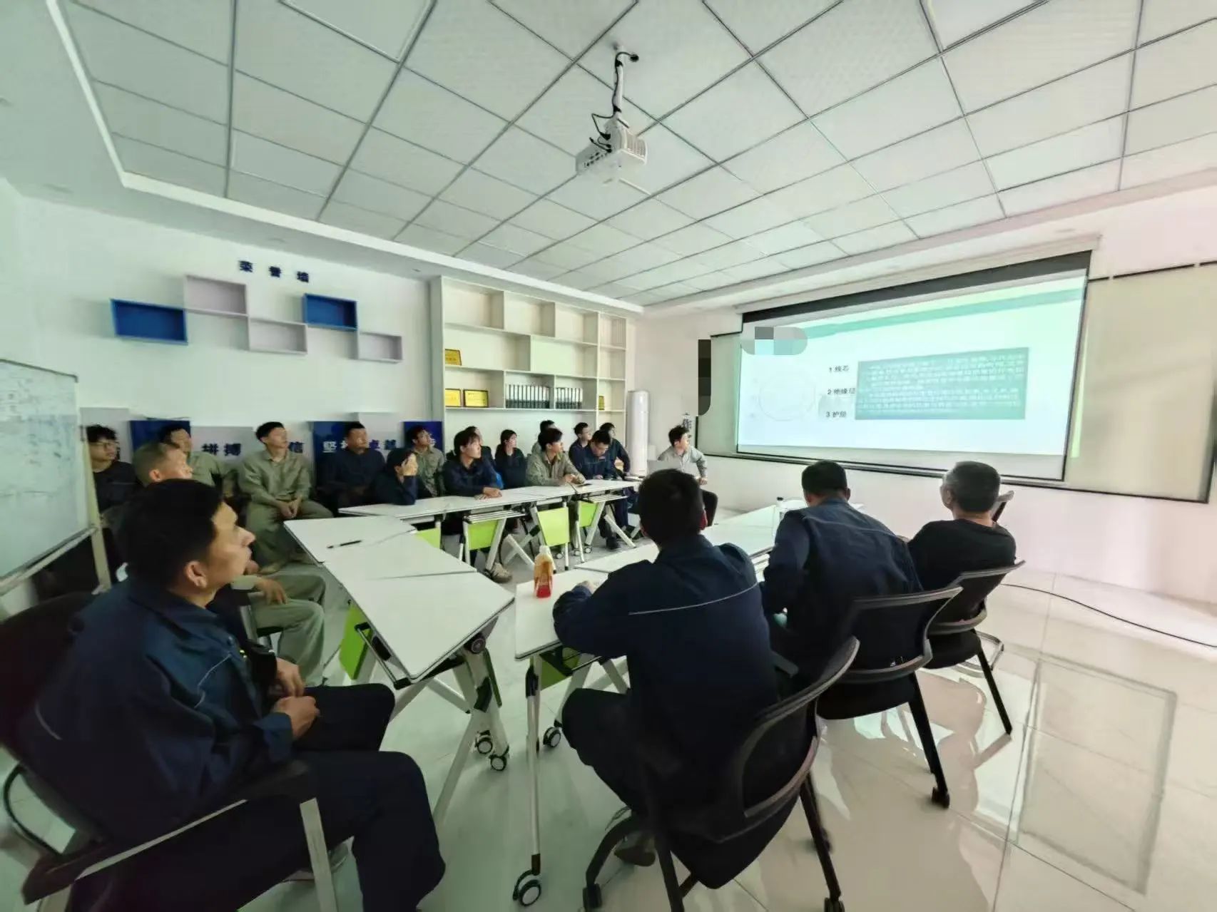 <a href='http://fsaowin.com/Ppzq/ersted.html'>電纜故障定位儀</a>檢測(cè)培訓(xùn)