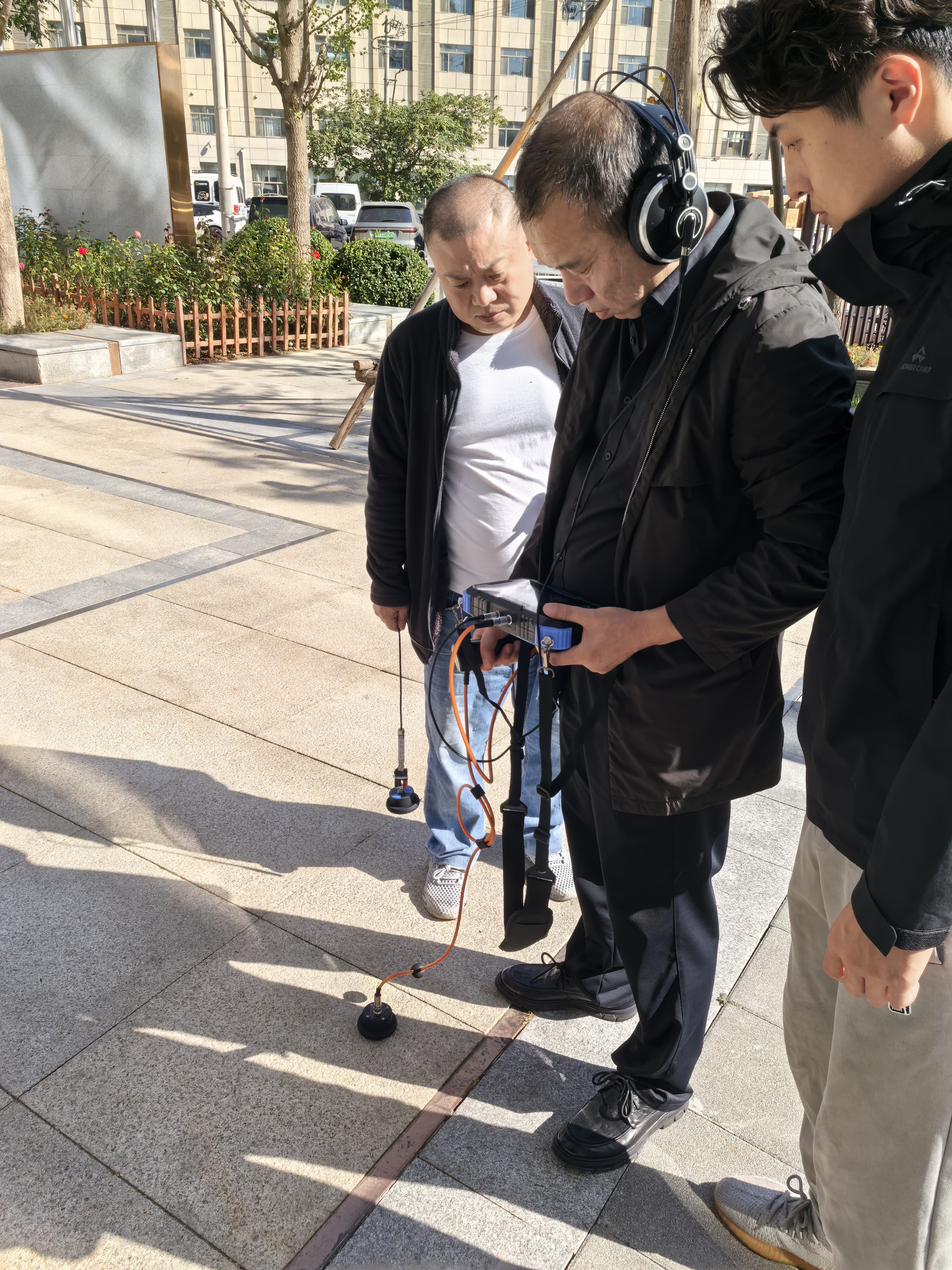 智能聽漏儀供水管網聽漏現場 智能聽漏儀供水管網聽漏現場